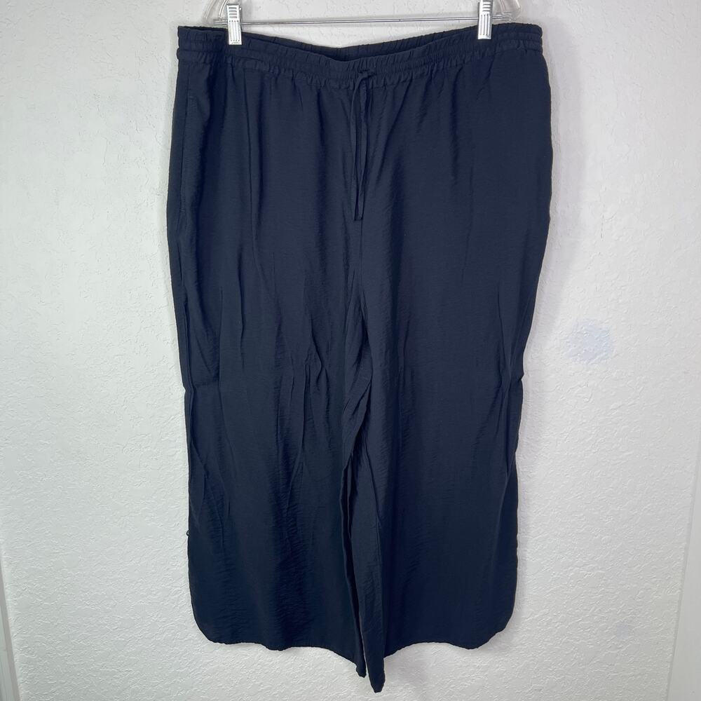 John Mark Plus size 2X Black Capri pants crinckle pull on drawstring with pocket